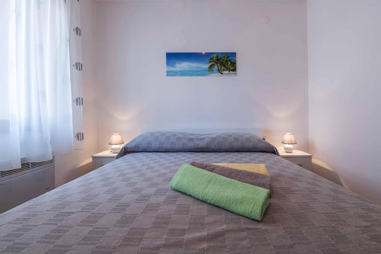 Apartment Dendy Pula Extérieur photo